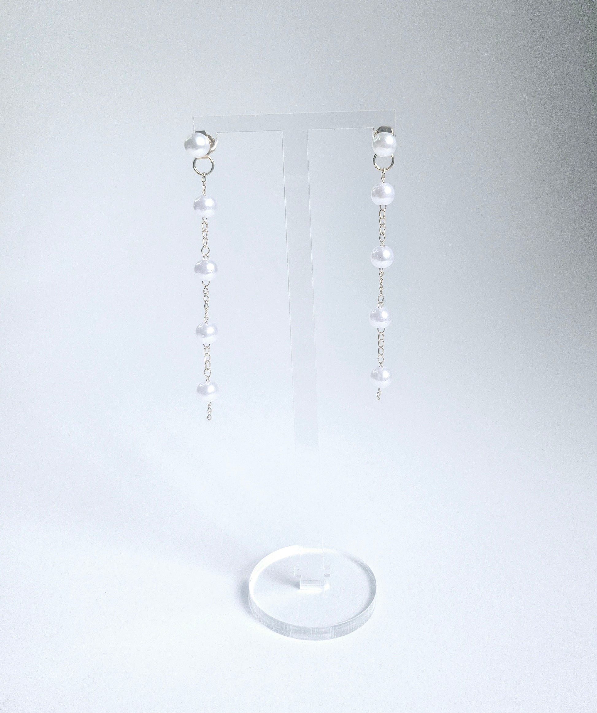 White pearl 2 in 1 dangle earring