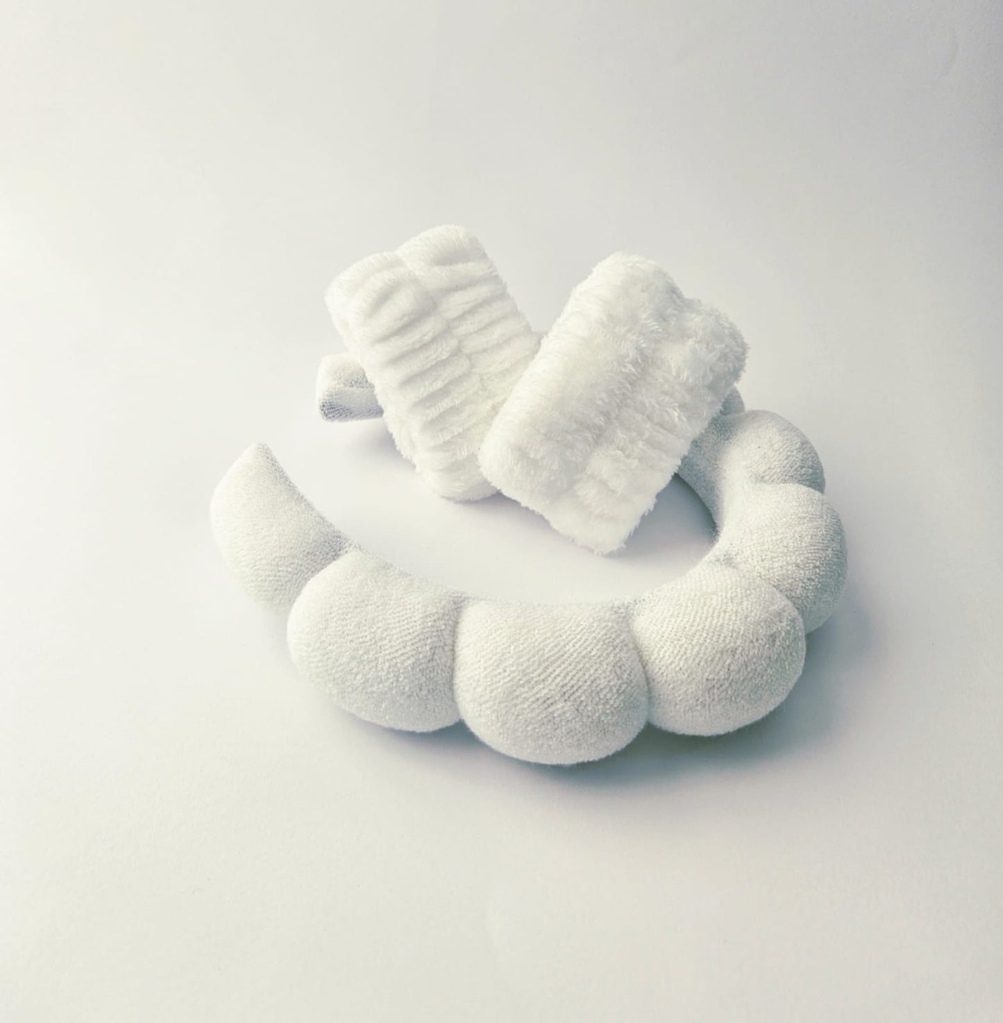 White Anti-Drip Facial Wash Set