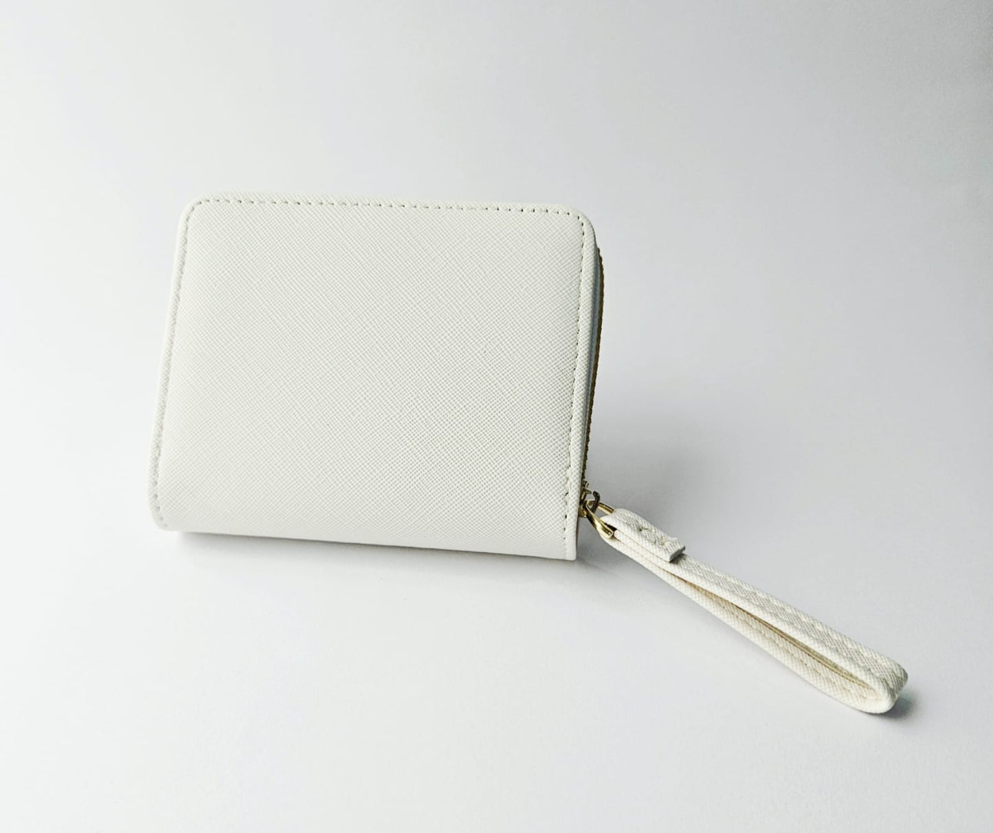 White Wallet
